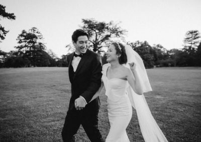 63079a8480292565d36d23ab_young-wedded-korean-couples-running-and-laughing-on-the-lawn-at-werribee-mansion (1)-p-500